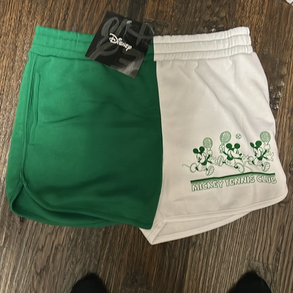 BNWT Women’s Mickey Tennis Club Matching Short Set in XL - Picture 4 of 10